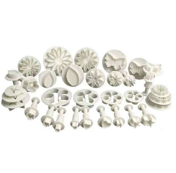 33pcs Clay Cutter and Plunger Set